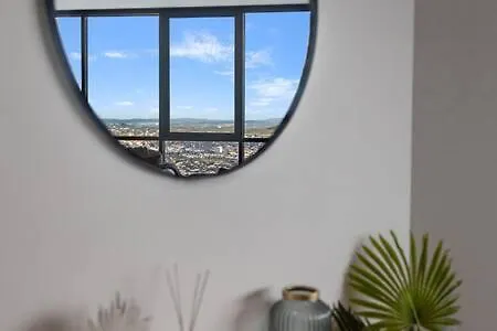 Premium 4 Bedroom Family Apartment - Brisbane City