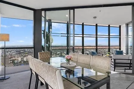 Premium 4 Bedroom Family Apartment - Brisbane City